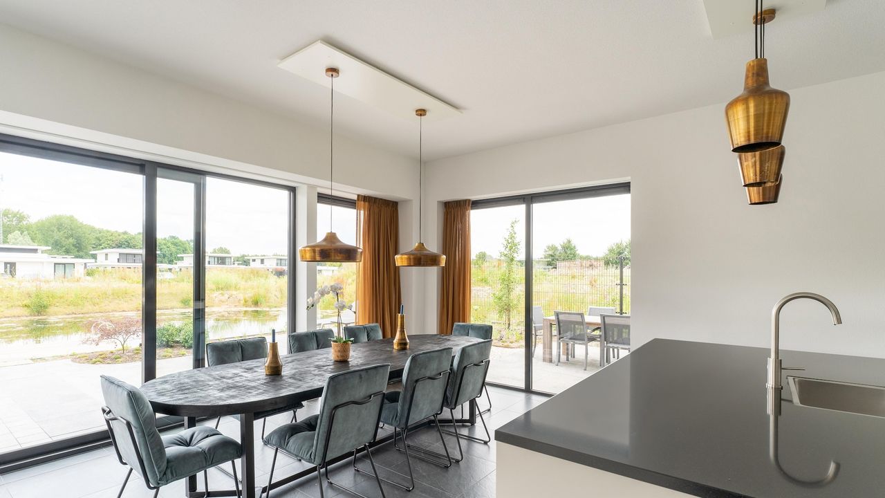 DiningRoom DiningRoom